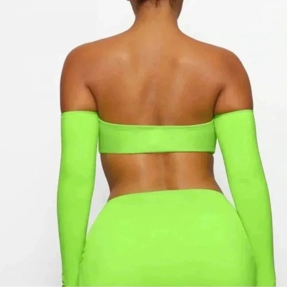 Neon Green Off-Shoulder Top - Picture 3 of 5